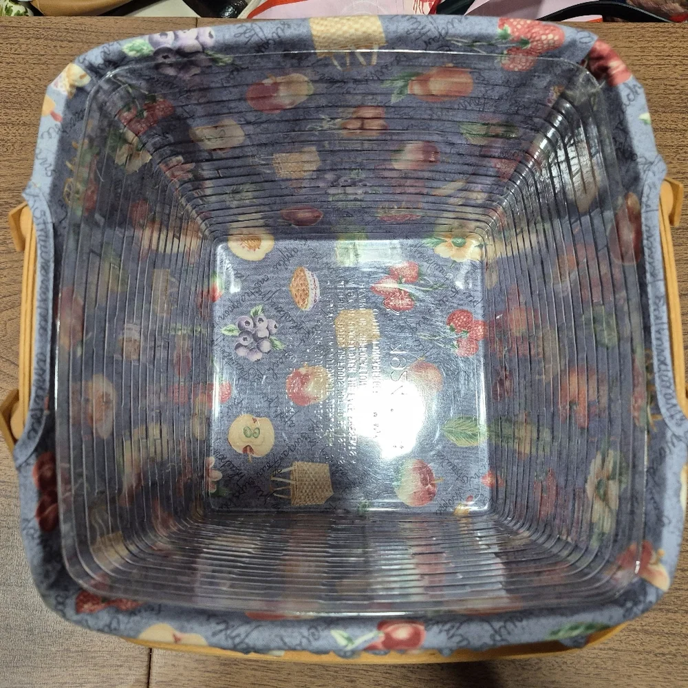 Perfect! Longaberger Grandma Bonnies Pie Basket